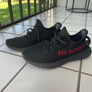 Used Yeezy Boost 350 V2 'Bred men size 9